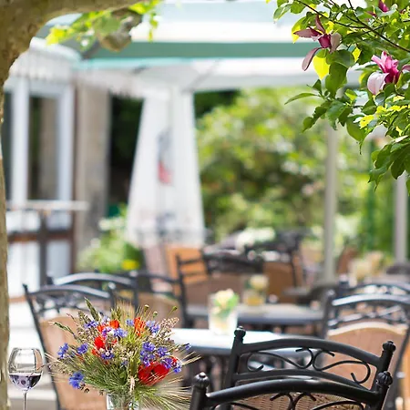 Waldhotel Kurfürst 3*