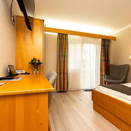 Waldhotel Kurfuerst Отель 3*