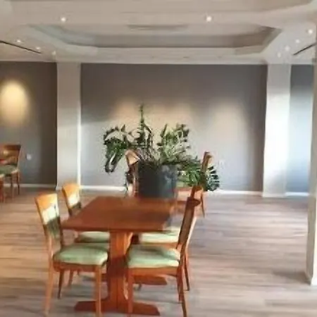 Waldhotel Kurfuerst Отель Kaisersesch