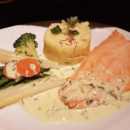 库尔福斯特酒店 3* Kaisersesch
