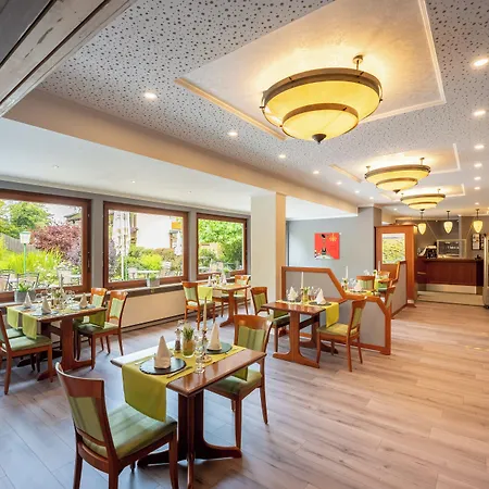 库尔福斯特酒店 酒店