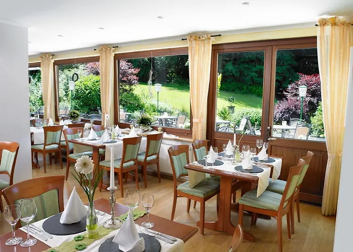 Waldhotel Kurfuerst 3*